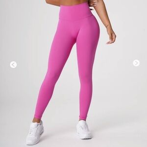 NVGTN Signature 2.0 Leggings